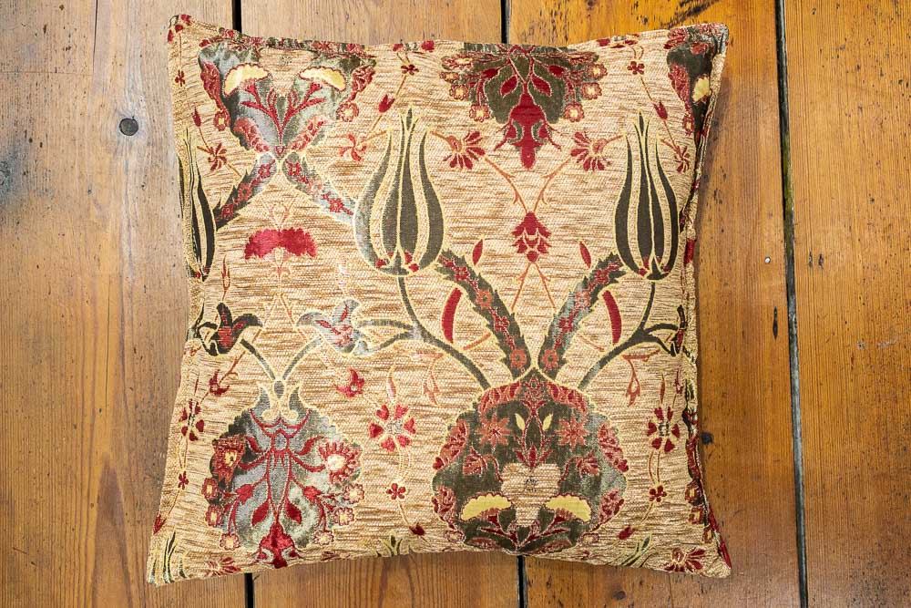 Small Sandalwood Ottoman Turkish Tulip Cushion Cover 44x44cm